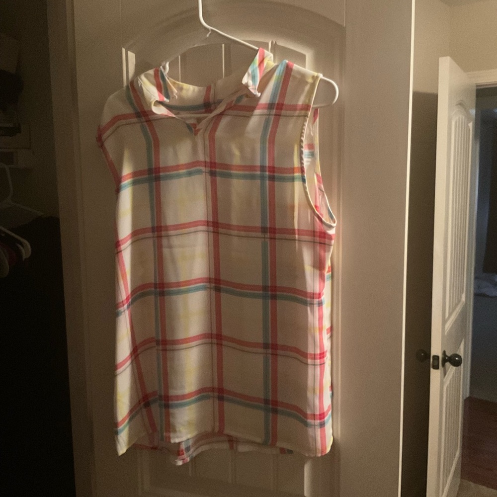 Women Size L NY&C Sleeveless White striped top